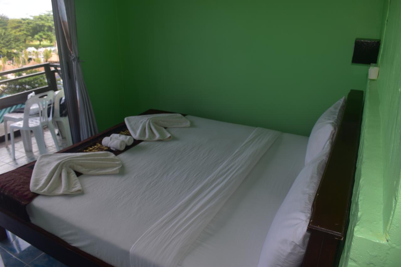 Phi Phi Beach Front Resort Ngoại thất bức ảnh